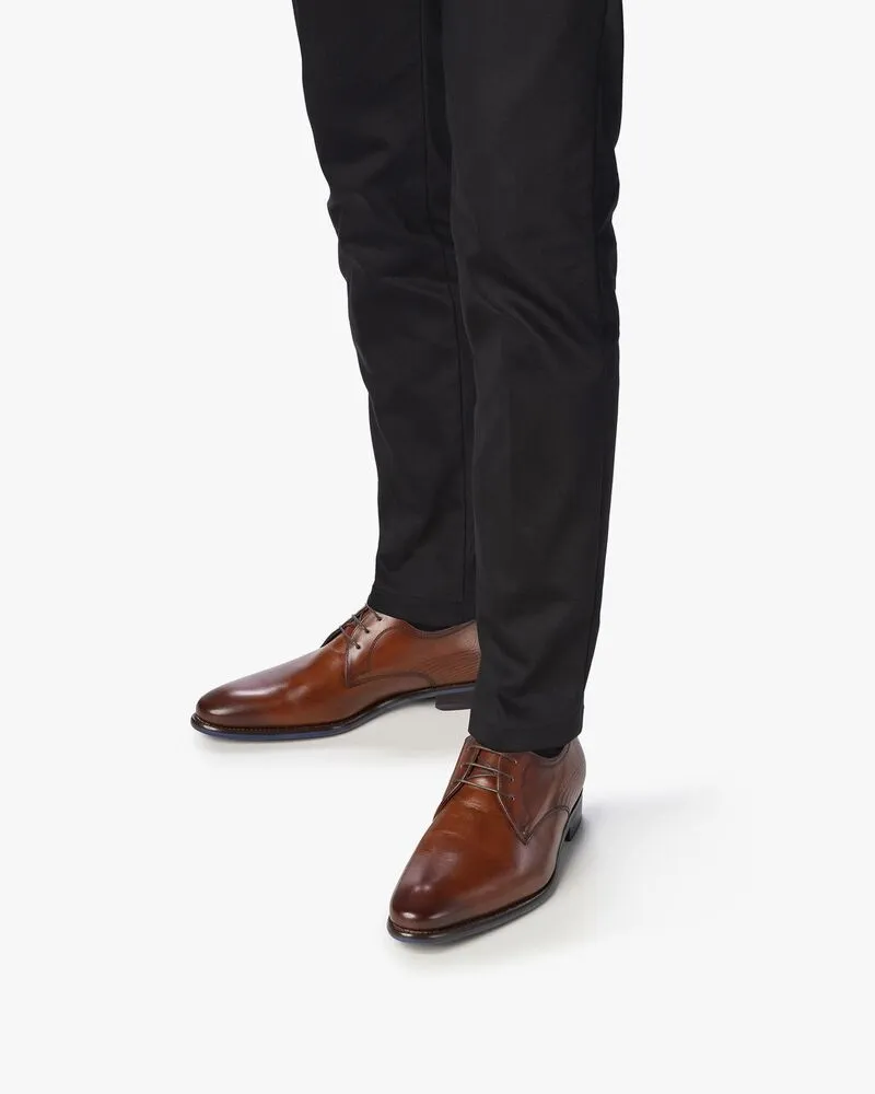 Floris van Bommel Veterschoen De Stapper 43.00 Donker Cognac