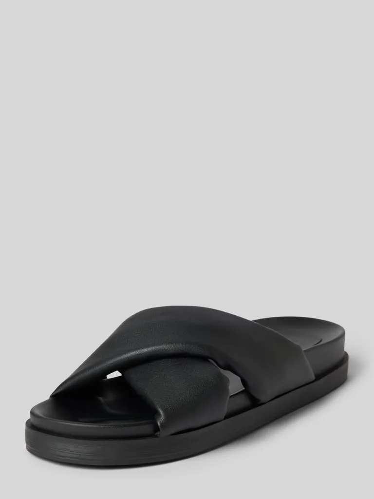 Only Slippers met structuurmotief, model 'MINNIE' in zwart